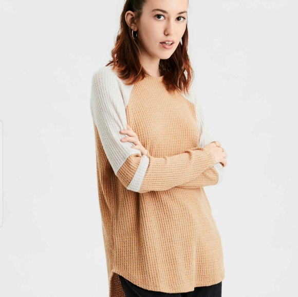 NWT---A.E.O (M) TAN WAFFLE LONG SLEEVES - Picture 1 of 8
